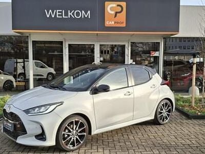 Grijs Occasion 2022 Toyota Yaris Sport Hatchback | € 23.950 (Eerlijke prijs)