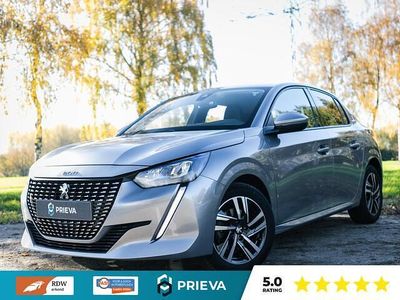 Zilver (metallic) Gebruikt 2023 Peugeot 208 Allure Hatchback | € 16.249 (Goede deal)
