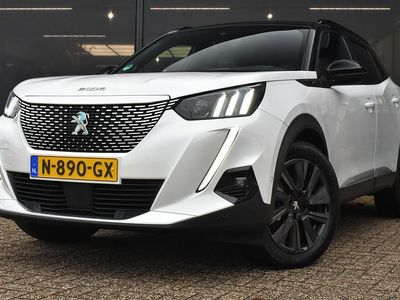 Wit Gebruikt 2022 Peugeot e-2008 GT SUV | € 19.895 (Eerlijke prijs)