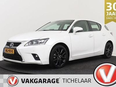 Lexus CT200h