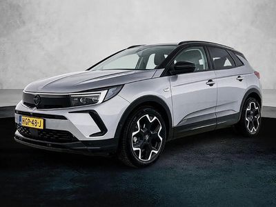 Grijs Occasion 2025 Opel Grandland X Ultimate SUV | € 30.420 (Duur)