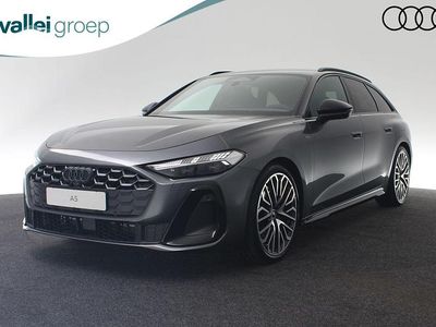 Grijs Gebruikt 2025 Audi A5 S-Line Coupé | € 59.900