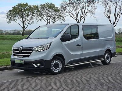 Zilver Occasion 2022 Renault Trafic MPV | € 21.450