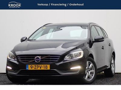 Zwart (metallic) Occasion 2014 Volvo V60 Momentum Stationwagen | € 6.900 (Iets duurder)