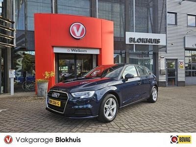 Blauw Gebruikt 2017 Audi A3 Sportback Premium Hatchback | € 17.745 (Goede deal)