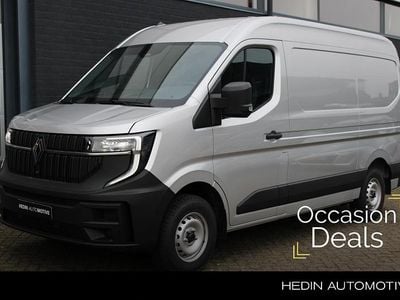 Gris étoilé metallic (licht grijs metallic) Occasion 2024 Renault Master Van | € 31.292 (Eerlijke prijs)