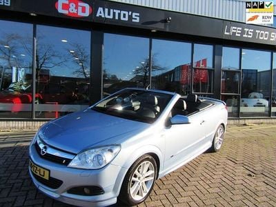 Blauw (metallic) Gebruikt 2007 Opel Astra Cabriolet Cabriolet | € 2.929 (Eerlijke prijs)