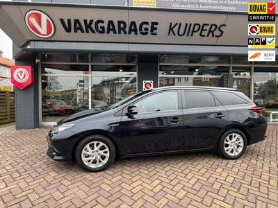 Toyota Auris Hybrid