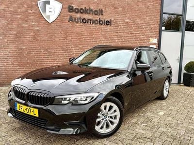 BMW 330e