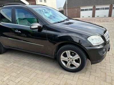 Mercedes ML320