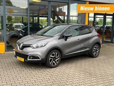 Grijs, metallic lak Gebruikt 2014 Renault Captur Dynamique SUV | € 10.990 (Iets duurder)