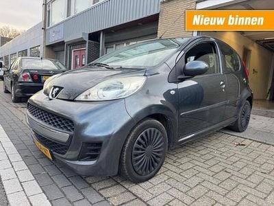 Occasion Peugeot 107 Urban Move 68 PK (50 kW) 2011 Grijs (metallic) Hatchback