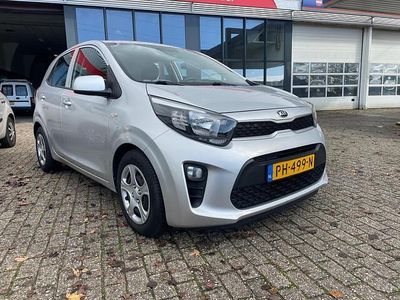 Grijs Occasion 2017 Kia Picanto Hatchback | € 6.649 (Eerlijke prijs)