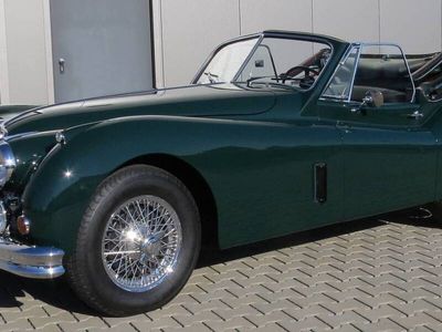 Groenbritish racing green Gebruikt 1956 Jaguar XK SE Cabriolet | € 159.500