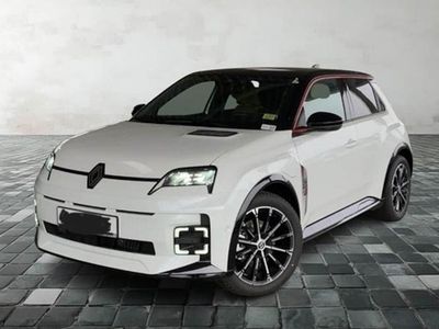 Wit Nieuw 2025 Renault R5 Iconic Hatchback | € 28.950