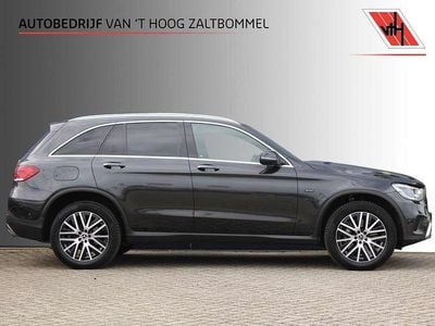Grijs Occasion 2021 Mercedes GLC300e SUV | € 36.900 (Eerlijke prijs)