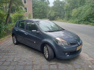 Blauw Gebruikt 2006 Renault Clio II Hatchback | € 1.200 (Eerlijke prijs)