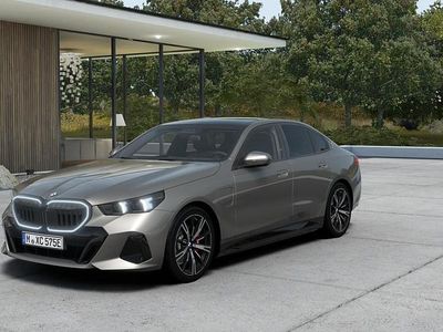 Grijs Nieuw 2026 BMW 530e Comfort Edition Sedan | € 91.122