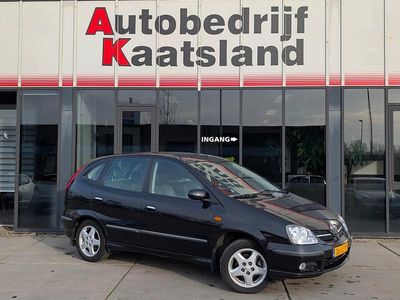 Zwart (metallic) Occasion 2003 Nissan Almera Tino MPV | € 1.748 (Eerlijke prijs)