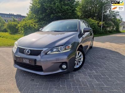 Lexus CT200h