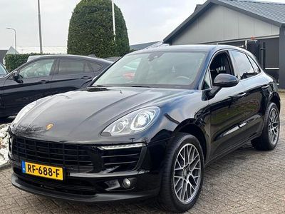Zwart Occasion 2016 Porsche Macan Turbo SUV | € 29.950 (Iets duurder)