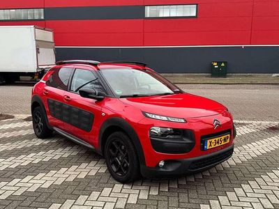 Rood Occasion 2017 Citroën C4 Cactus Rip Curl Hatchback | € 6.500 (Eerlijke prijs)