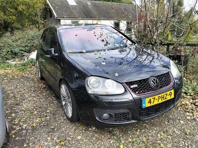 VW Golf V