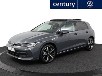 Grijs Nieuw 2025 VW Golf VIII Edition Hatchback | € 42.075 (Eerlijke prijs)