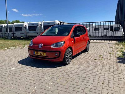 Oranje Gebruikt 2013 VW up! Groove Hatchback | € 6.250 (Iets duurder)