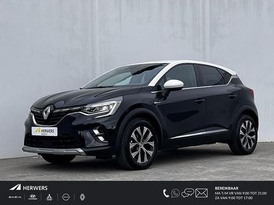 Sterzwart / albaster wit Occasion 2023 Renault Captur Techno SUV | € 19.735 (Eerlijke prijs)