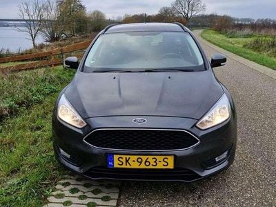 Grijs Occasion 2018 Ford Focus Stationwagen | € 6.250 (Goede deal)