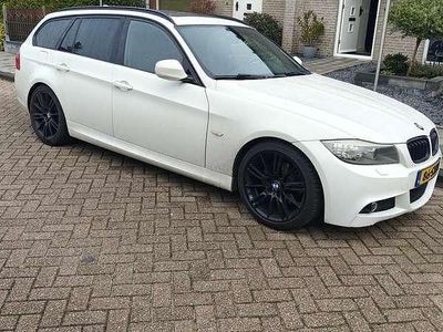 Wit Gebruikt 2012 BMW 318 Luxury Line Stationwagen | € 8.000 (Eerlijke prijs)