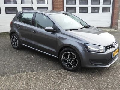 Grijs Gebruikt 2011 VW Polo Comfortline Hatchback | € 6.450 (Goede deal)