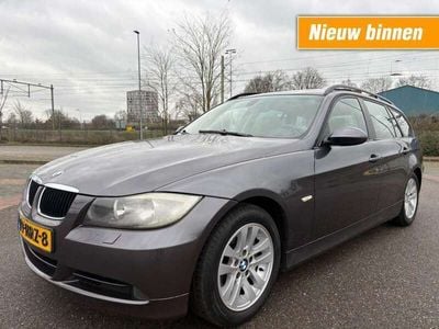 BMW 325