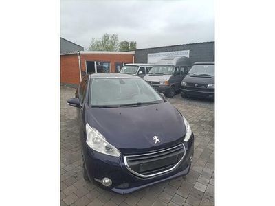 tweedehands Peugeot 208 ALLURE 1.6