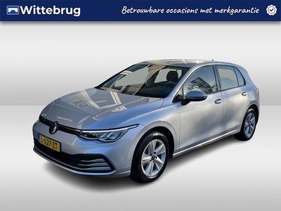 Grijs Occasion 2021 VW Golf VIII Life Hatchback | € 19.450 (Eerlijke prijs)