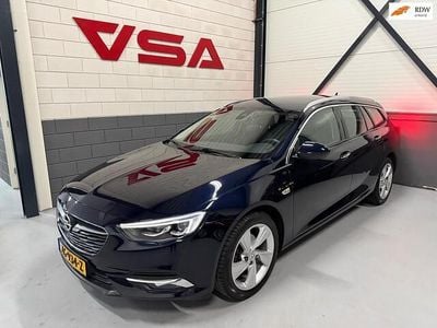 Blauw (metallic) Gebruikt 2018 Opel Insignia Innovation Stationwagen | € 15.990 (Eerlijke prijs)