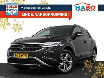 Zwart (metallic) Gebruikt 2022 VW T-Roc Edition SUV | € 27.950 (Goede deal)