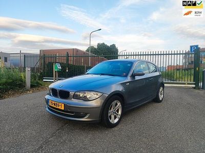 Occasion BMW 116 122 PK (89 kW) 2010 Grijs Hatchback