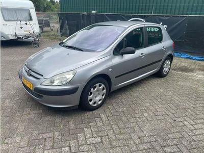 tweedehands Peugeot 307 1.6-16V XT