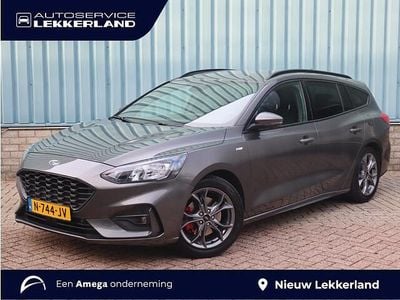 Grijs Gebruikt 2021 Ford Focus ST-Line X Stationwagen | € 17.485 (Goede deal)