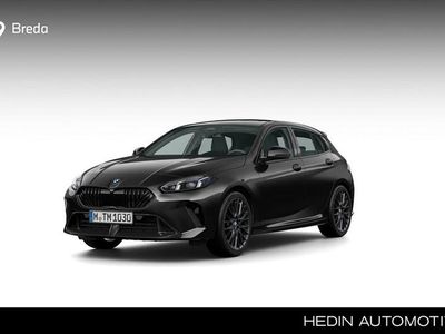 Zwart Nieuw 2025 BMW 120 M Sport Hatchback | € 55.818 (Eerlijke prijs)