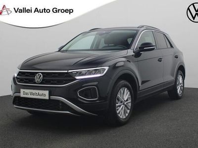 tweedehands VW T-Roc 1.5 TSI 150PK DSG Life | Camera | ACC | Digital Cockpit Pro | Apple Carplay / Android Auto | Clima | 16 inch