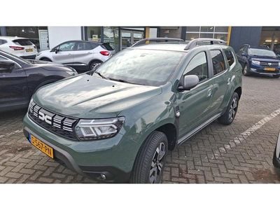 Grijs Gebruikt 2023 Dacia Duster Journey SUV | € 20.945 (Eerlijke prijs)