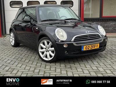 Zwart Gebruikt 2005 Mini ONE Hatchback | € 1.950 (Goede deal)