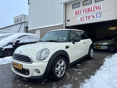 Wit Gebruikt 2012 Mini ONE Pepper Hatchback | € 4.499 (Eerlijke prijs)