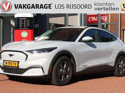 Wit Occasion 2021 Ford Mustang Mach-E SUV | € 22.785