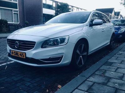 Wit Gebruikt 2013 Volvo V60 Summum Stationwagen | € 8.250 (Eerlijke prijs)
