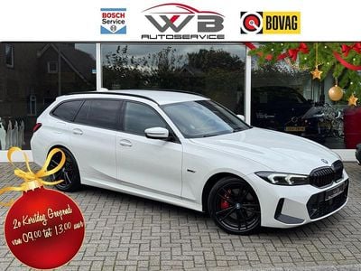 Wit Gebruikt 2022 BMW 330e M Sport Stationwagen | € 35.949 (Eerlijke prijs)