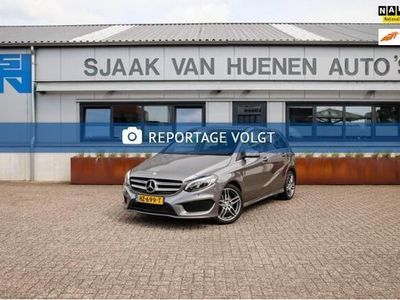 tweedehands Mercedes 180 B-KLASSE FaceliftSport Edition AMG 7G Automaat 122pk! Origineel NL|DLR|LED|Leder/Alcantara|NAVI|18inch|Trekhaak